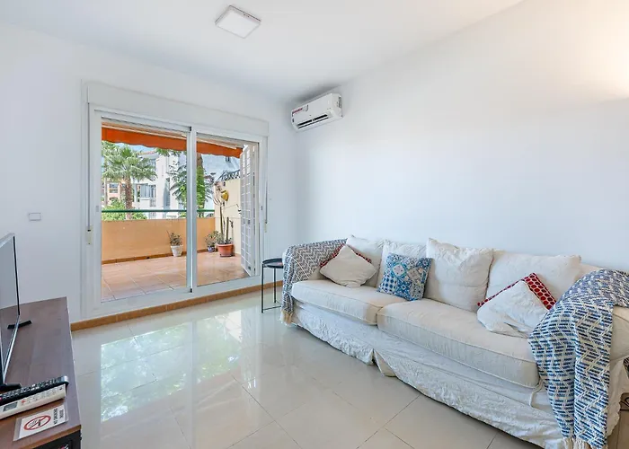 Beautiful 2 Bed Pacos * Фуэнхирола