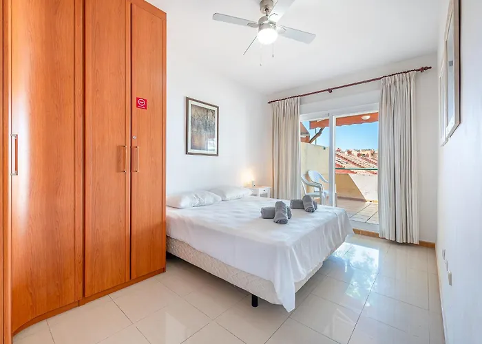 Апартаменты Beautiful 2 Bed Pacos Фуэнхирола