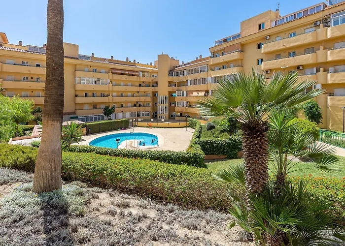 Апартаменты Beautiful 2 Bed Pacos Фуэнхирола