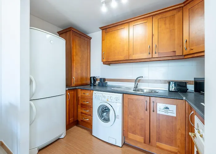 Beautiful 2 Bed Pacos Апартаменти Фуенхірола